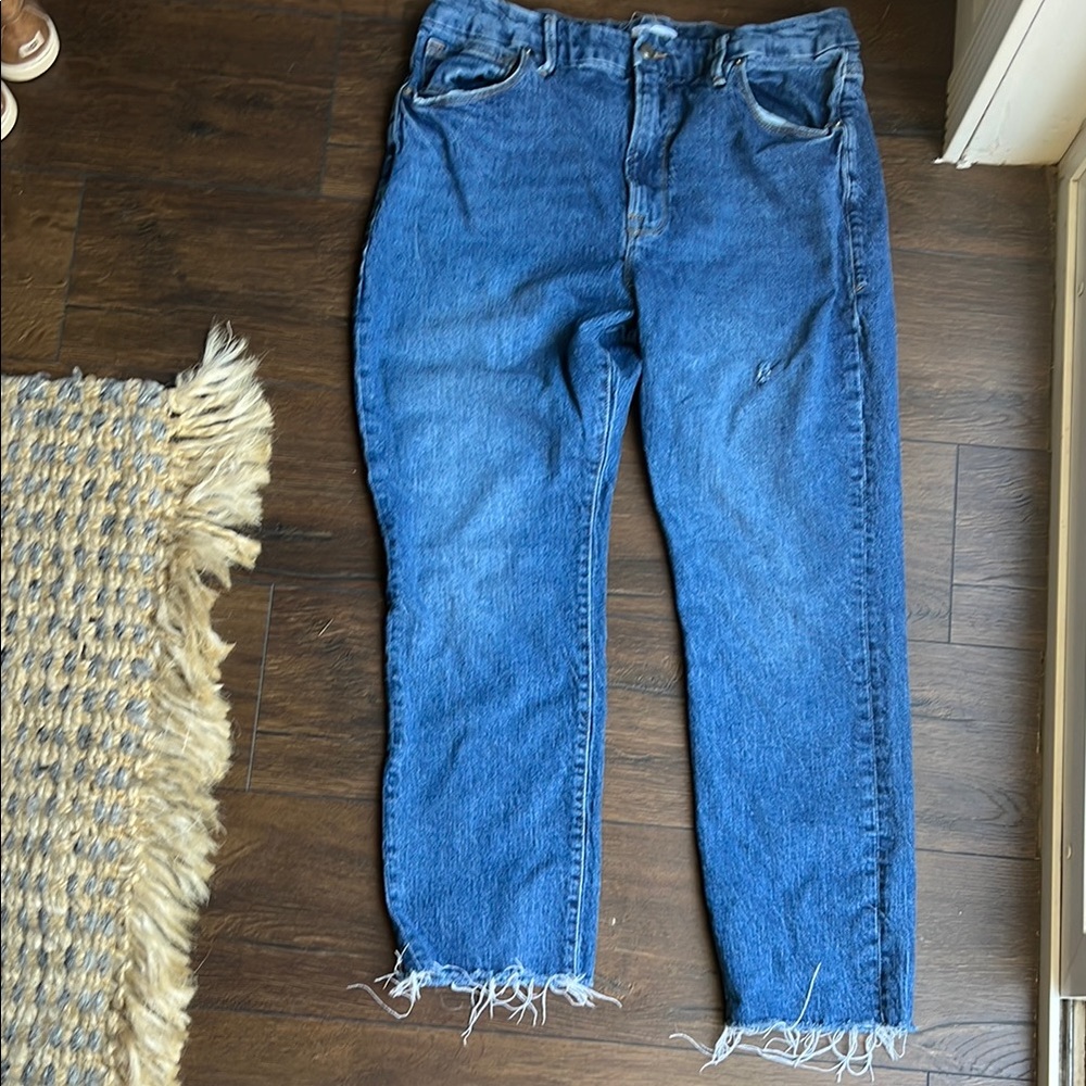 Good American frayed straight leg jeans